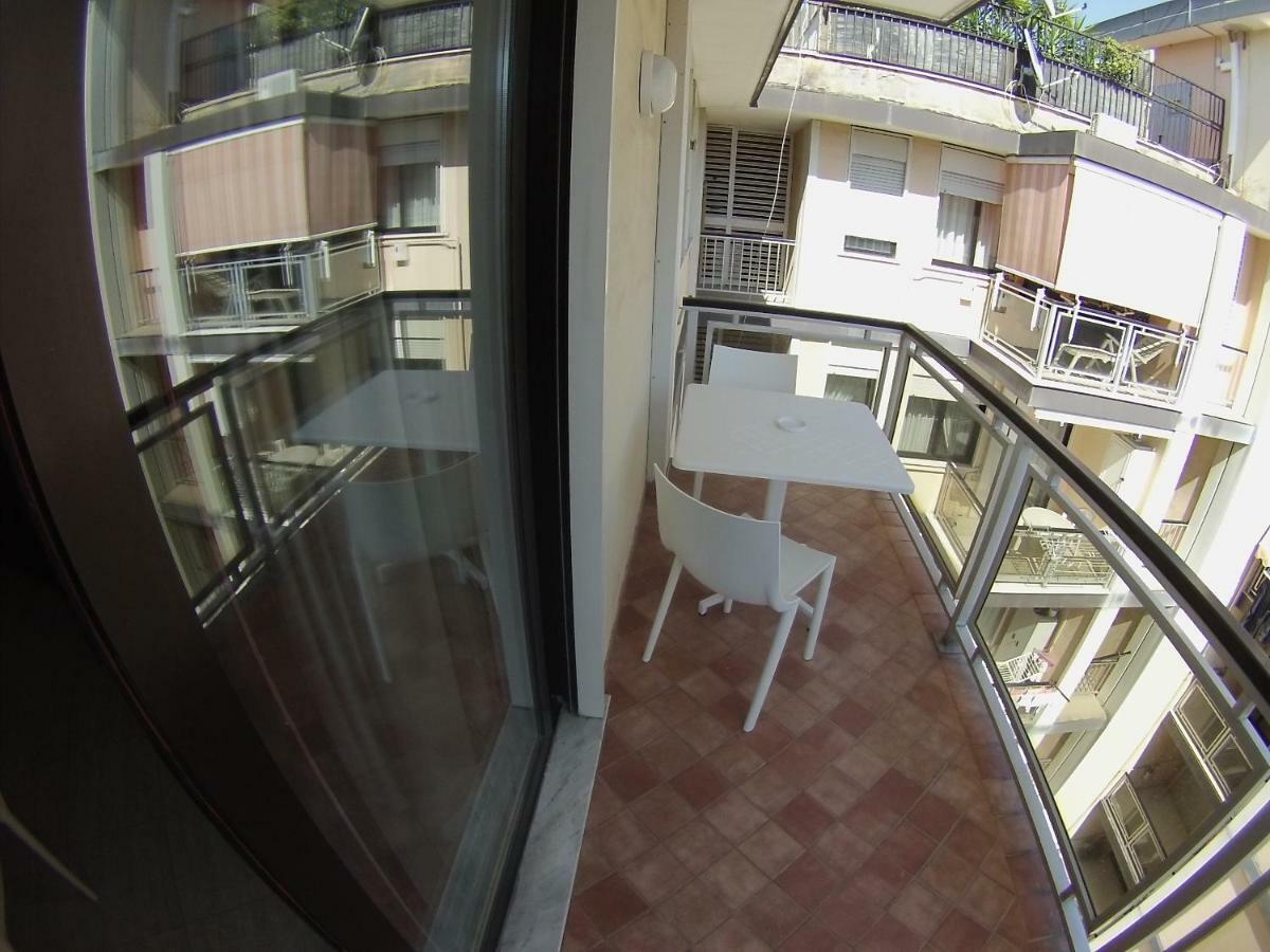 Sonevi Rooms Neapel Exterior foto